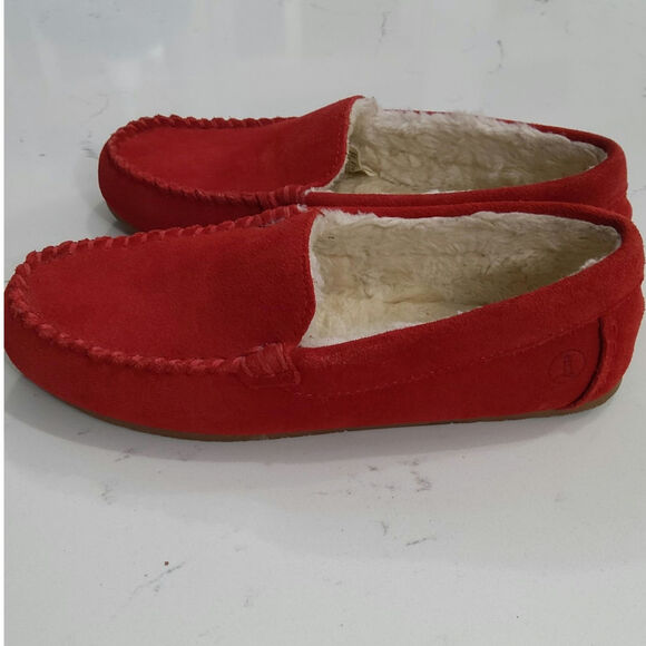 Lands End Red Suede leather womens moccasin slippers loafers fuzzy warm size 7 - Picture 1 of 8